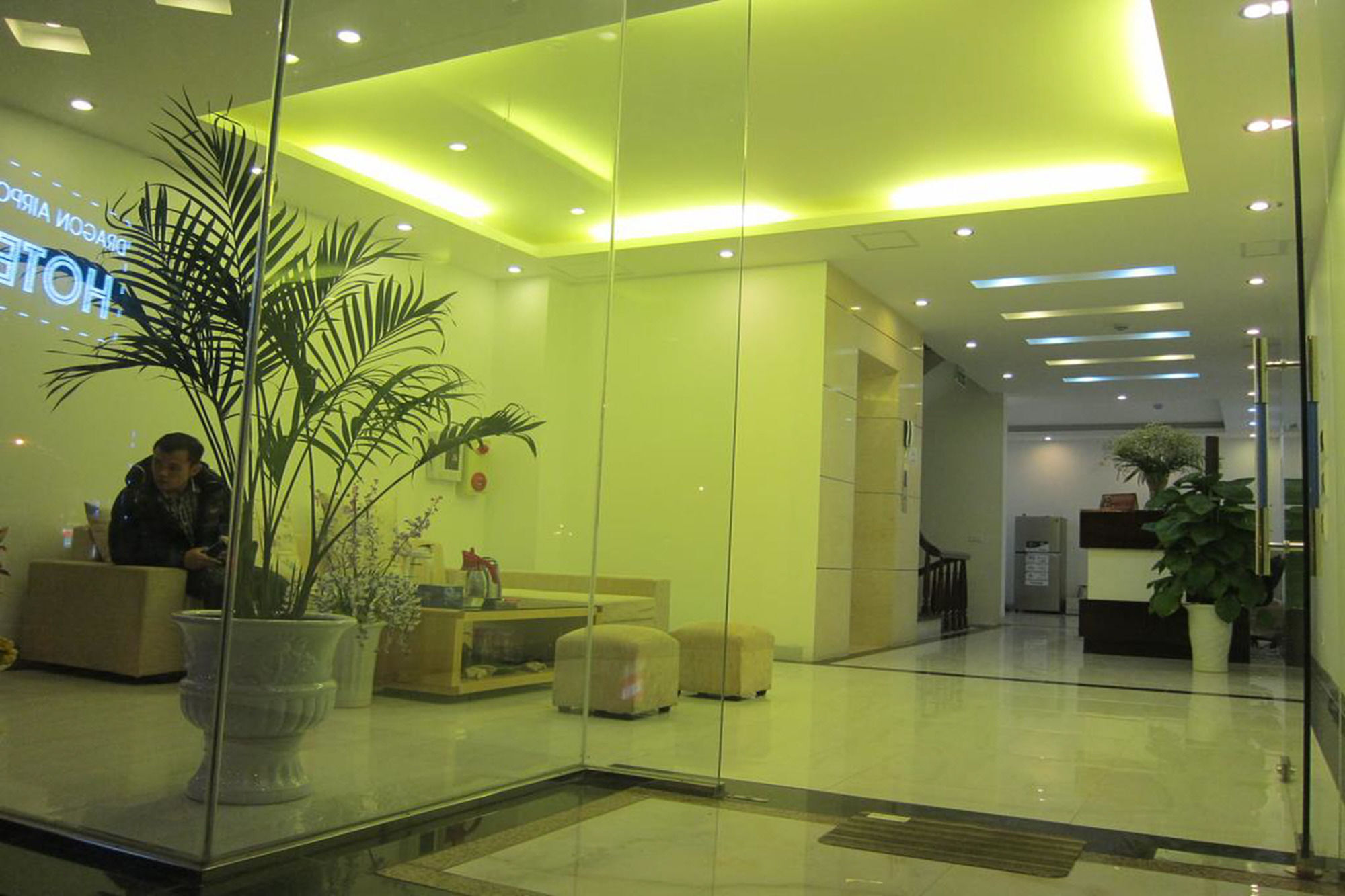 Dragon Airport Hotel Noi Bai Екстериор снимка